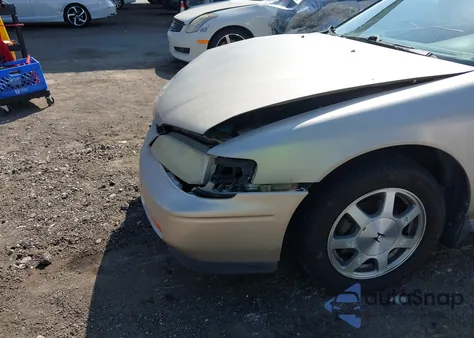 1995 Honda Accord Ex z USA, uszkodzony, nr VIN 1HGCD7265SA000098